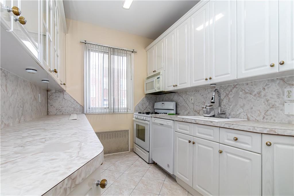7322 19th Avenue Bensonhurst Brooklyn NY 11204