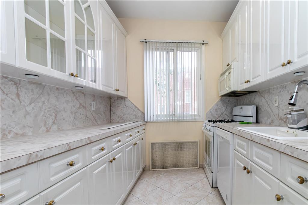 7322 19th Avenue Bensonhurst Brooklyn NY 11204