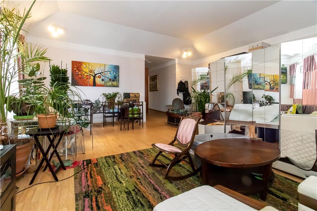 7322 19th Avenue Bensonhurst Brooklyn NY 11204