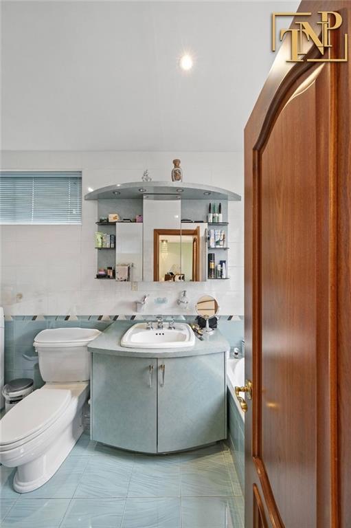 2321 83rd Street Bensonhurst Brooklyn NY 11214