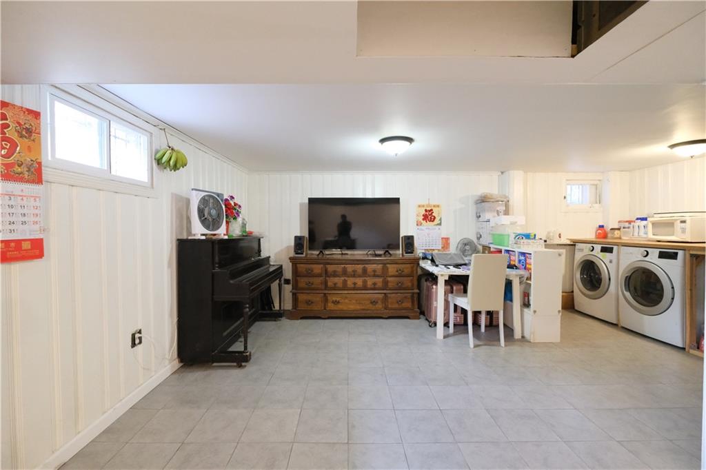 193 10th Street New Dorp Staten Island NY 10306