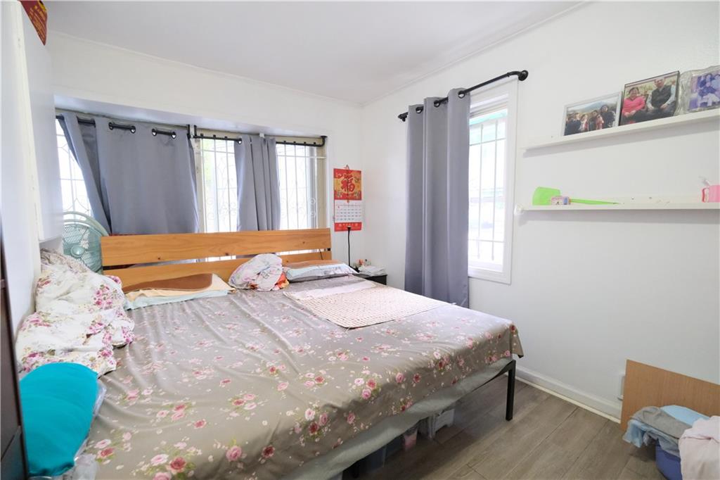 193 10th Street New Dorp Staten Island NY 10306