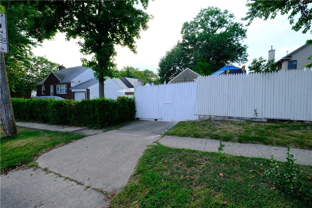 193 10th Street New Dorp Staten Island NY 10306
