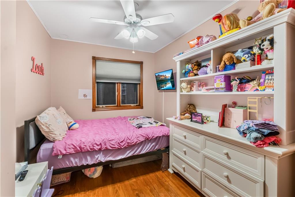 124 North Drive Staten Island NY 10305