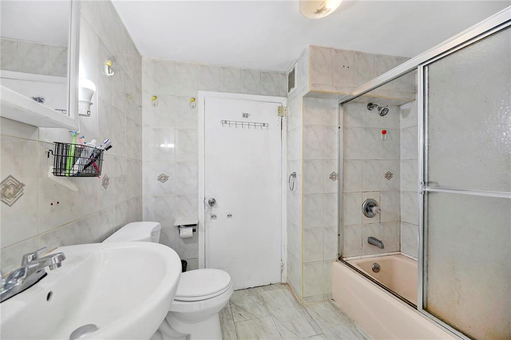 2481 East 15th Street Sheepshead Bay Brooklyn NY 11235