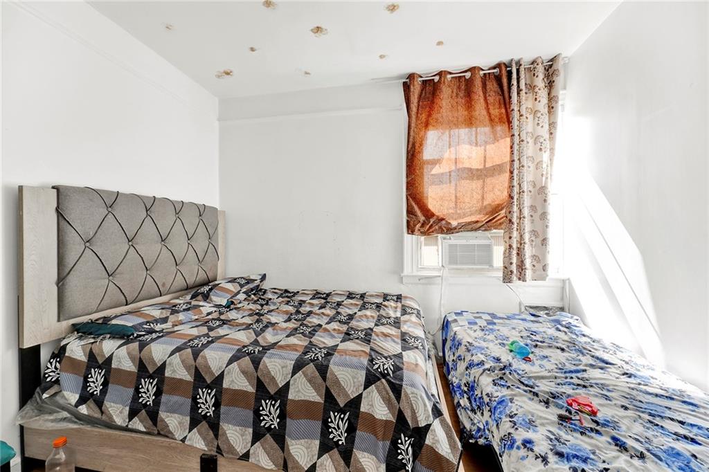 2481 East 15th Street Sheepshead Bay Brooklyn NY 11235