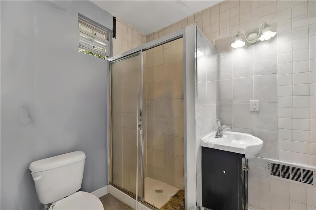 2481 East 15th Street Sheepshead Bay Brooklyn NY 11235