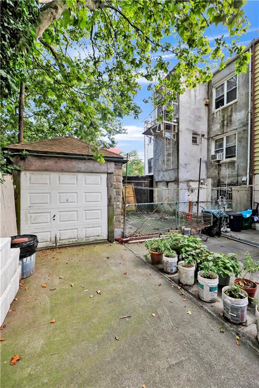 2481 East 15th Street Sheepshead Bay Brooklyn NY 11235