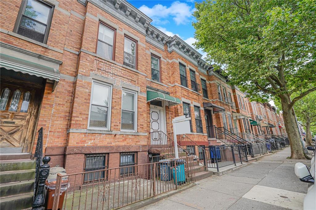 654 58th Street Sunset Park Brooklyn NY 11220