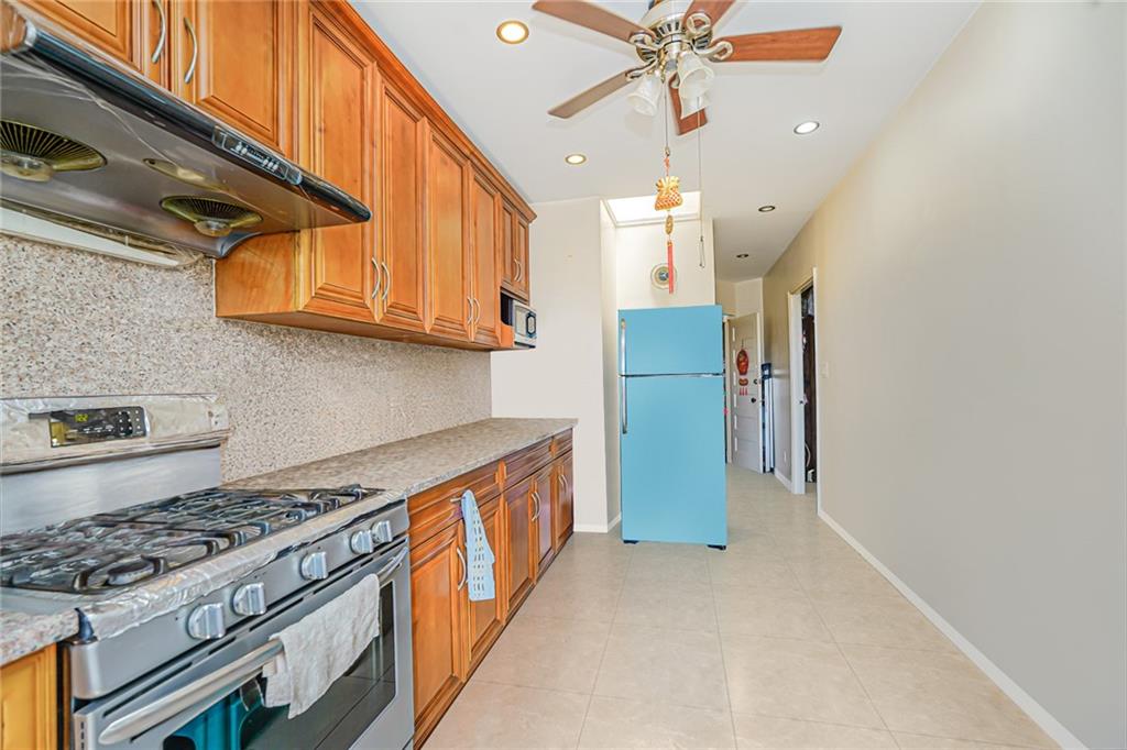 654 58th Street Sunset Park Brooklyn NY 11220