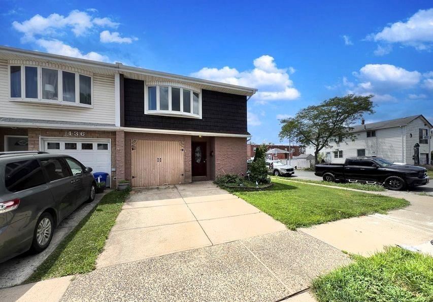 140 Regis Drive Graniteville Staten Island NY 10314