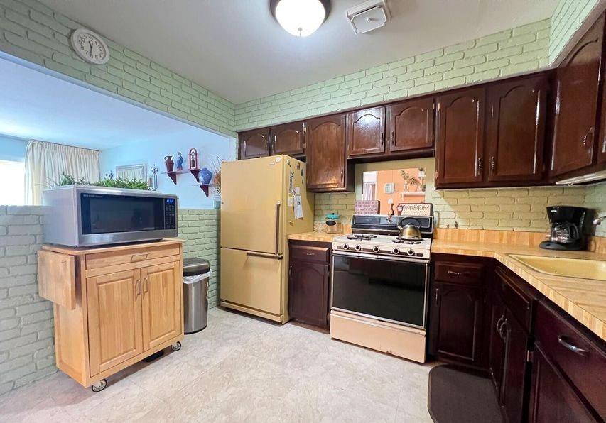 140 Regis Drive Graniteville Staten Island NY 10314