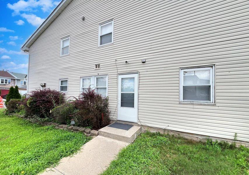 140 Regis Drive Graniteville Staten Island NY 10314