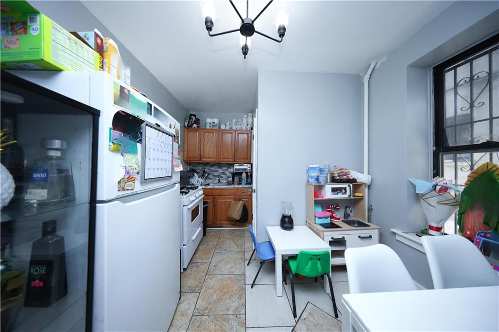 881 39th Street Sunset Park Brooklyn NY 11232