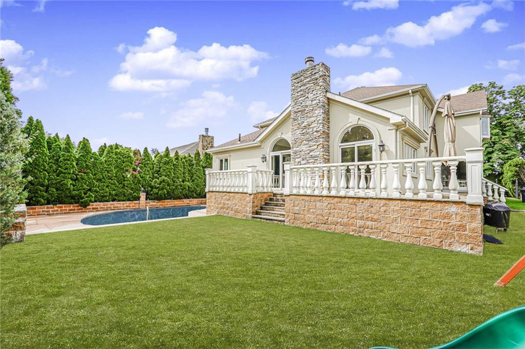 35 Julieann Court Todt Hill Staten Island NY 10304