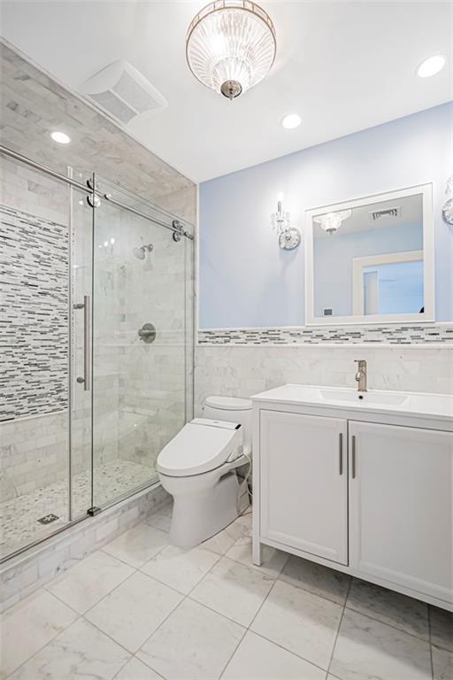 35 Julieann Court Todt Hill Staten Island NY 10304