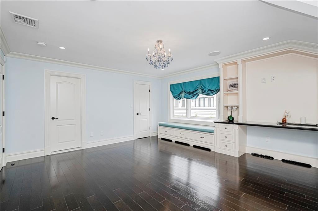 35 Julieann Court Todt Hill Staten Island NY 10304