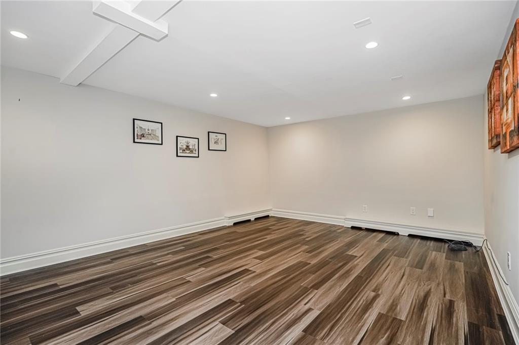35 Julieann Court Todt Hill Staten Island NY 10304