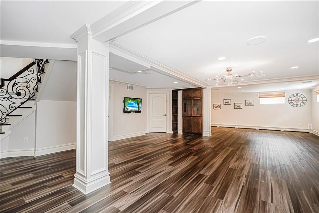 35 Julieann Court Todt Hill Staten Island NY 10304