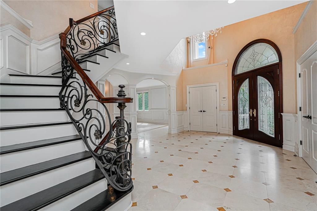 35 Julieann Court Todt Hill Staten Island NY 10304