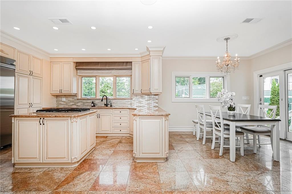 35 Julieann Court Todt Hill Staten Island NY 10304