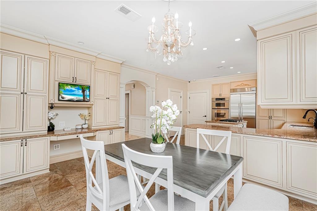 35 Julieann Court Todt Hill Staten Island NY 10304