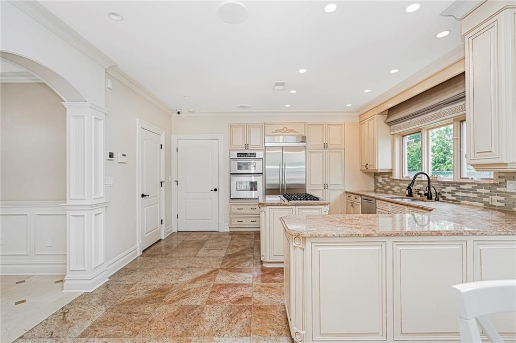 35 Julieann Court Todt Hill Staten Island NY 10304