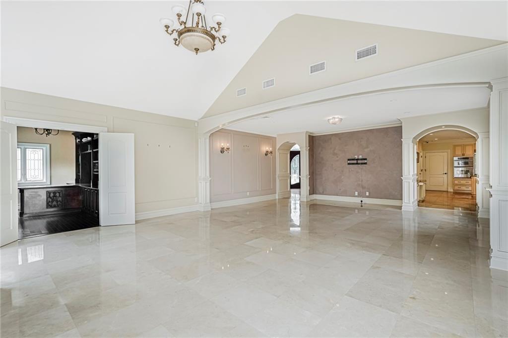 35 Julieann Court Todt Hill Staten Island NY 10304