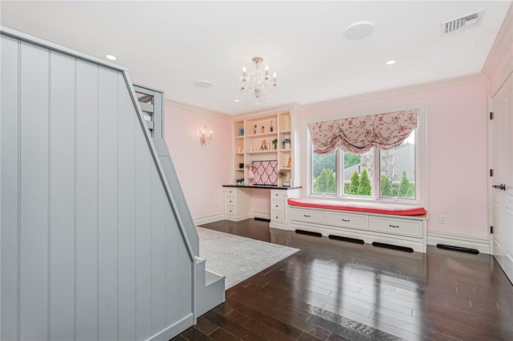 35 Julieann Court Todt Hill Staten Island NY 10304