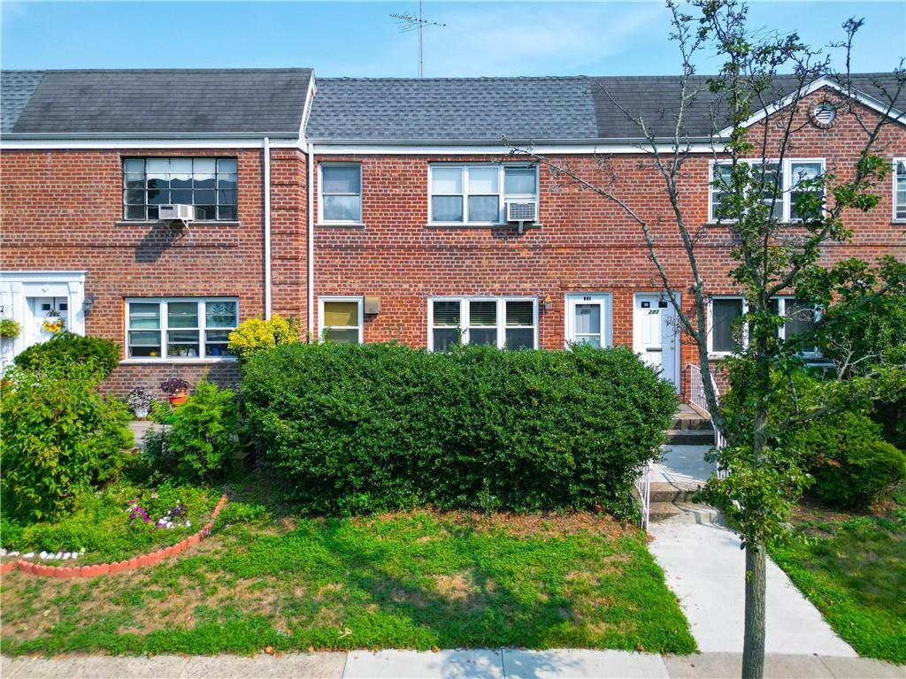 271 Bay 19th Street Bath Beach Brooklyn NY 11214