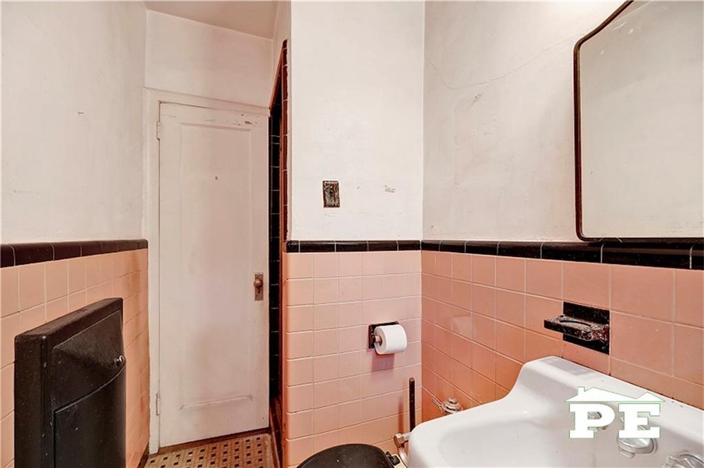 2136 East 16th Street Sheepshead Bay Brooklyn NY 11229