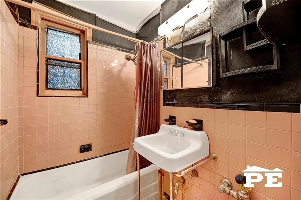 2136 East 16th Street Sheepshead Bay Brooklyn NY 11229