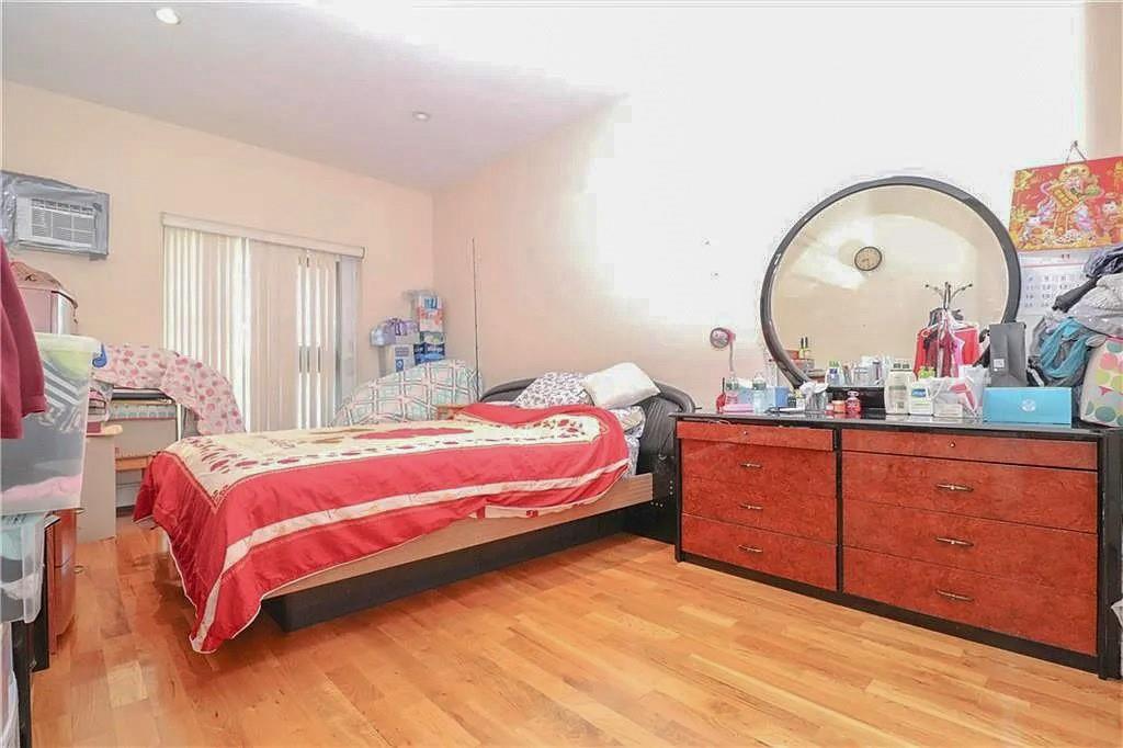 207 Bay 38th Street Bensonhurst Brooklyn NY 11214