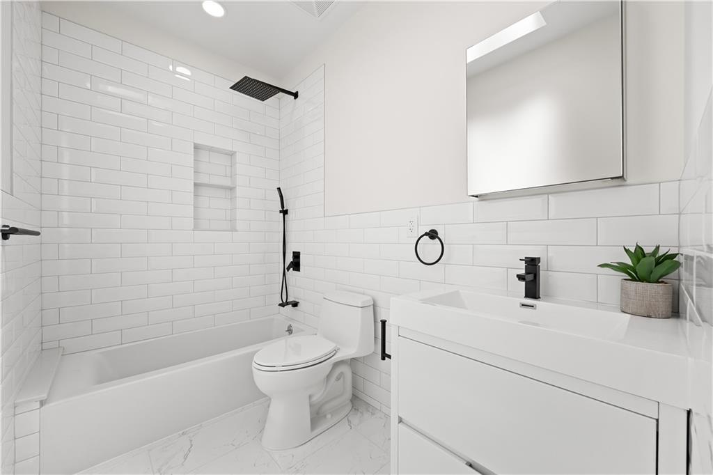 537 Halsey Street Bedford Stuyvesant Brooklyn NY 11233