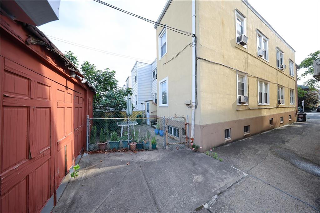 1825 West 6th Street Gravesend Brooklyn NY 11223