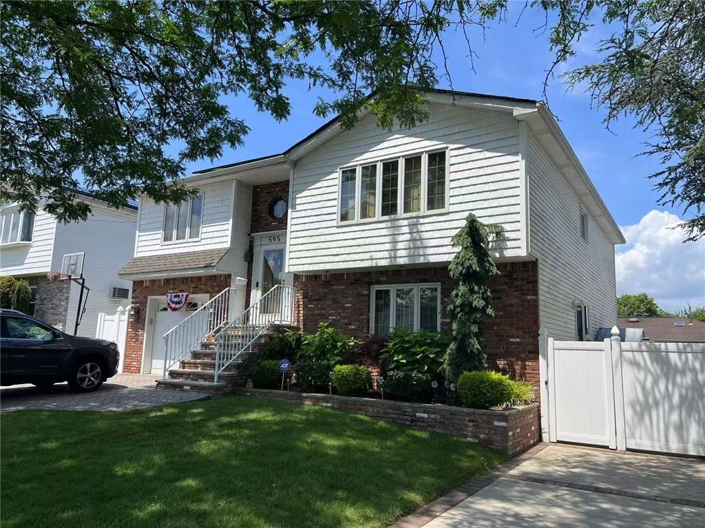 595 Sheldon Avenue Huguenot Staten Island NY 10312