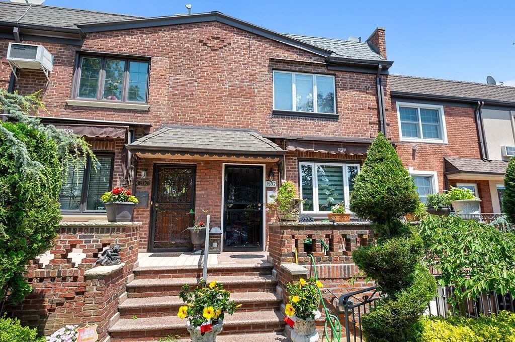 1592 Independence Avenue Bensonhurst Brooklyn NY 11228