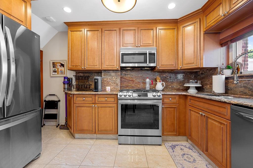 1592 Independence Avenue Bensonhurst Brooklyn NY 11228