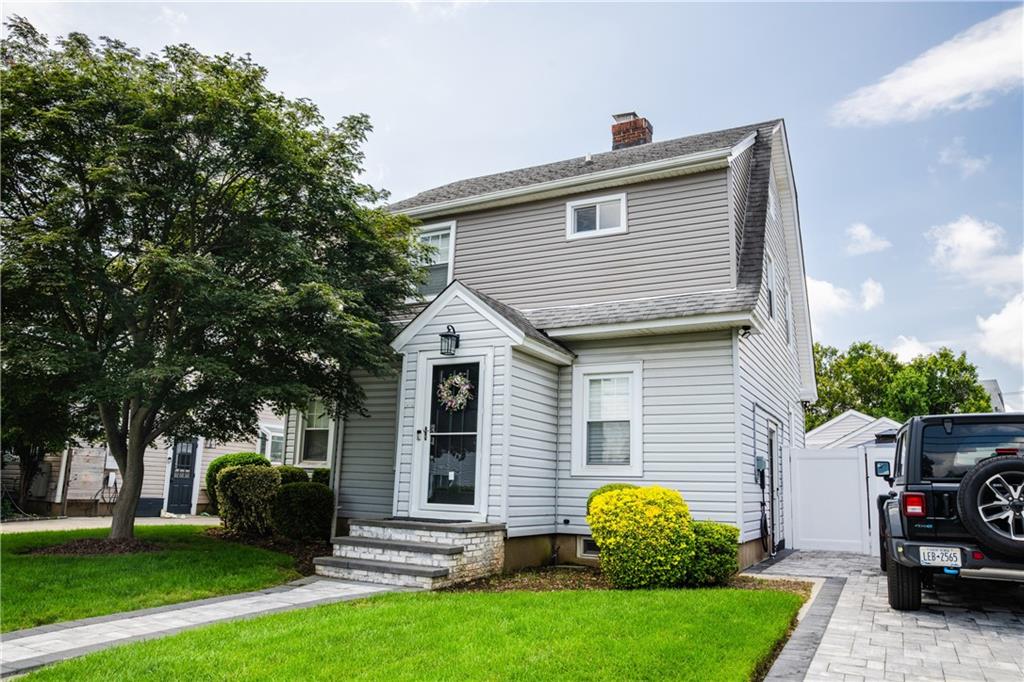 149 Emory Road Out of NYC Mineola NY 11501