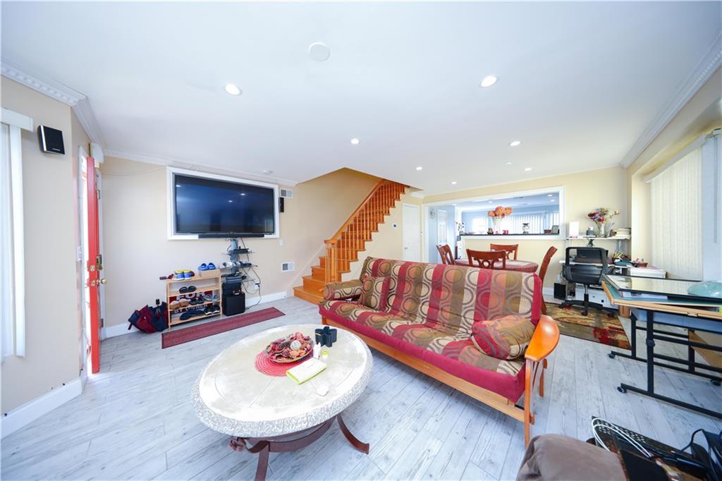 269 Clifton Avenue Rosebank Staten Island NY 10305