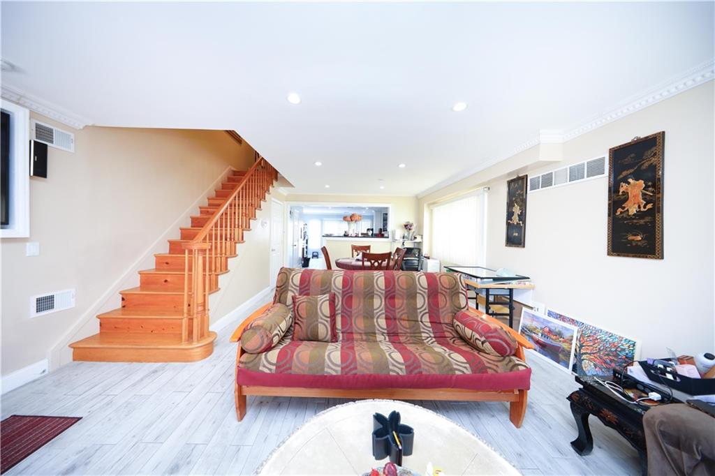 269 Clifton Avenue Rosebank Staten Island NY 10305