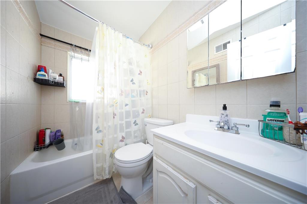 269 Clifton Avenue Rosebank Staten Island NY 10305