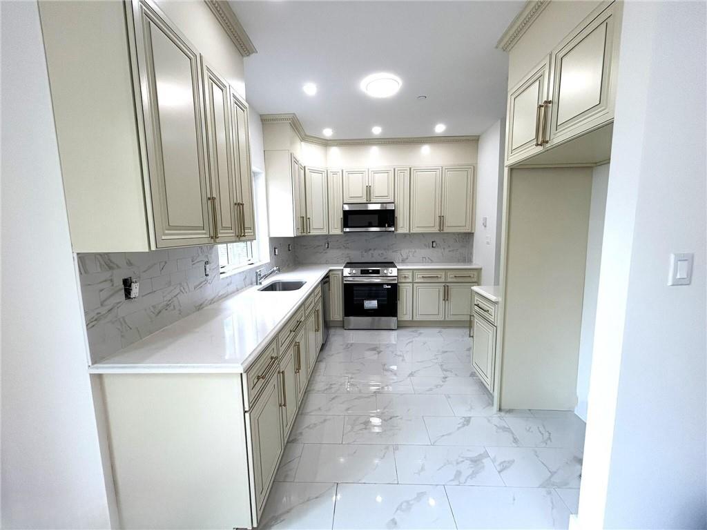 23 Marie Street Grasmere Staten Island NY 10305