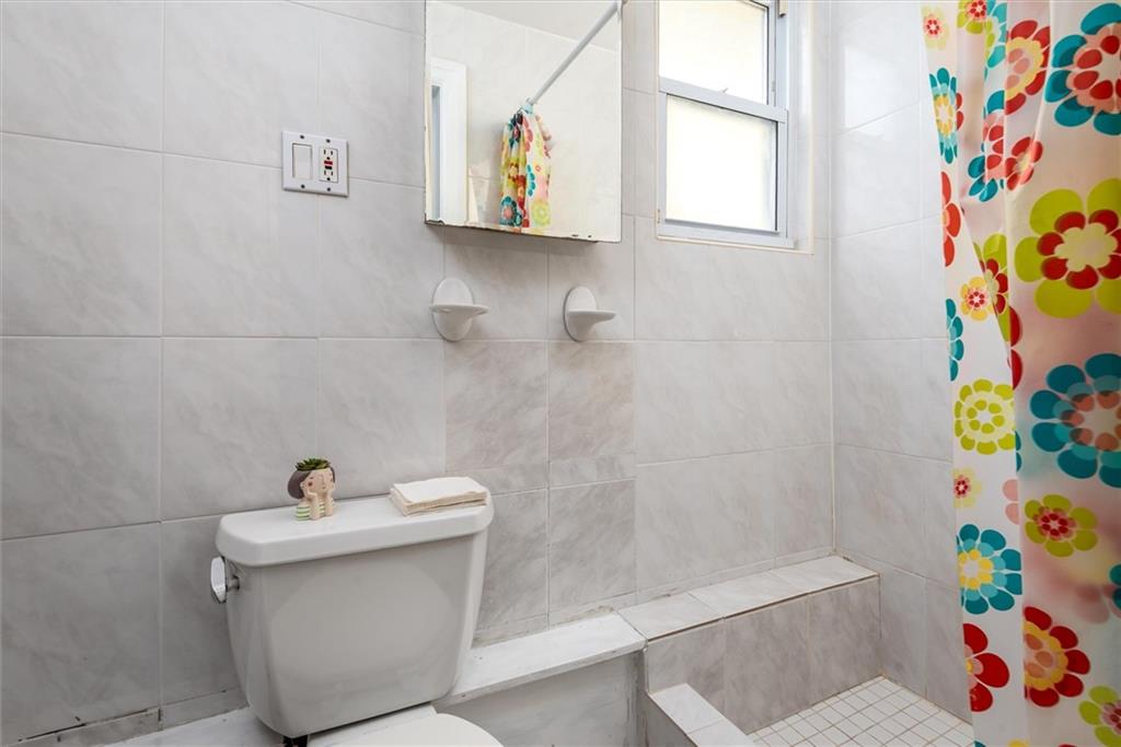 7844 86th Street Glendale Glendale NY 11385
