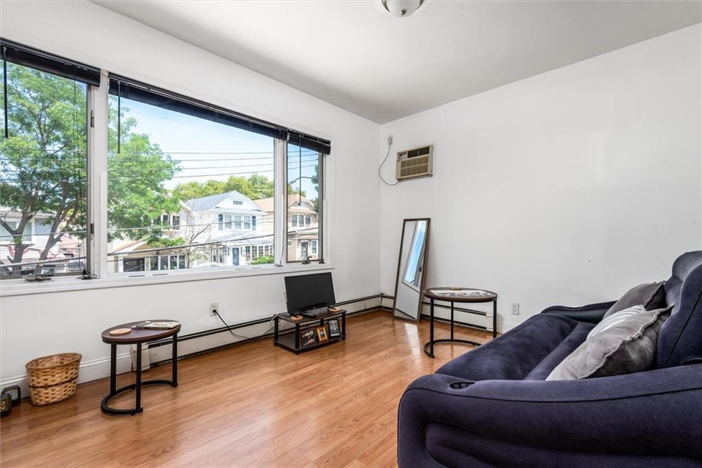 7844 86th Street Glendale Glendale NY 11385