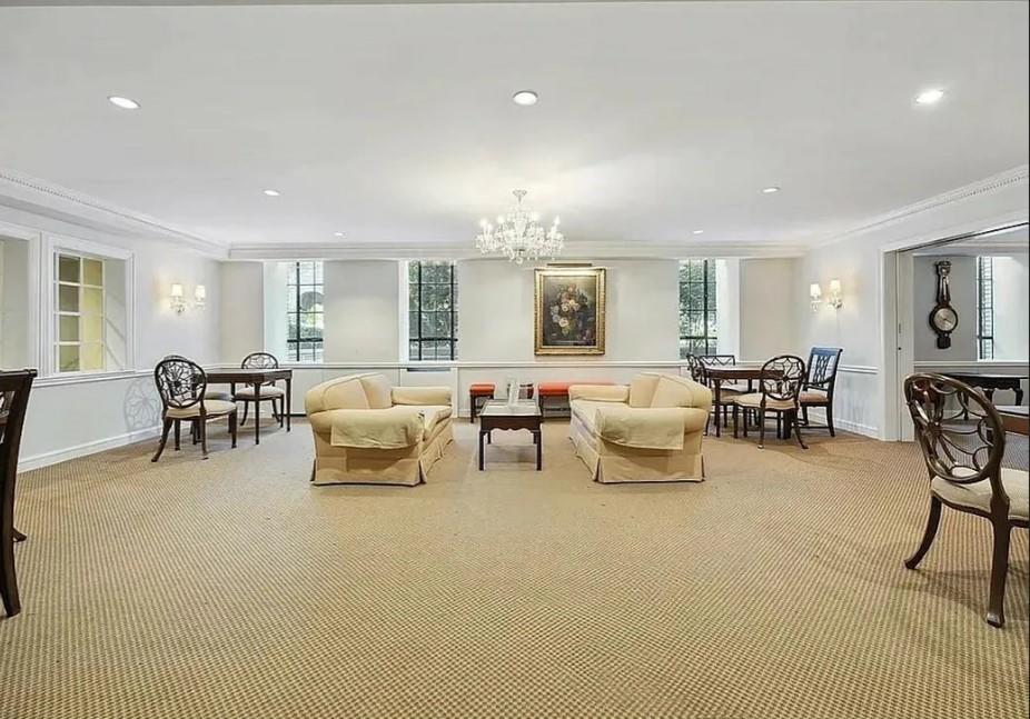 353 W 56TH Street Midtown East Manhattan NY 10019