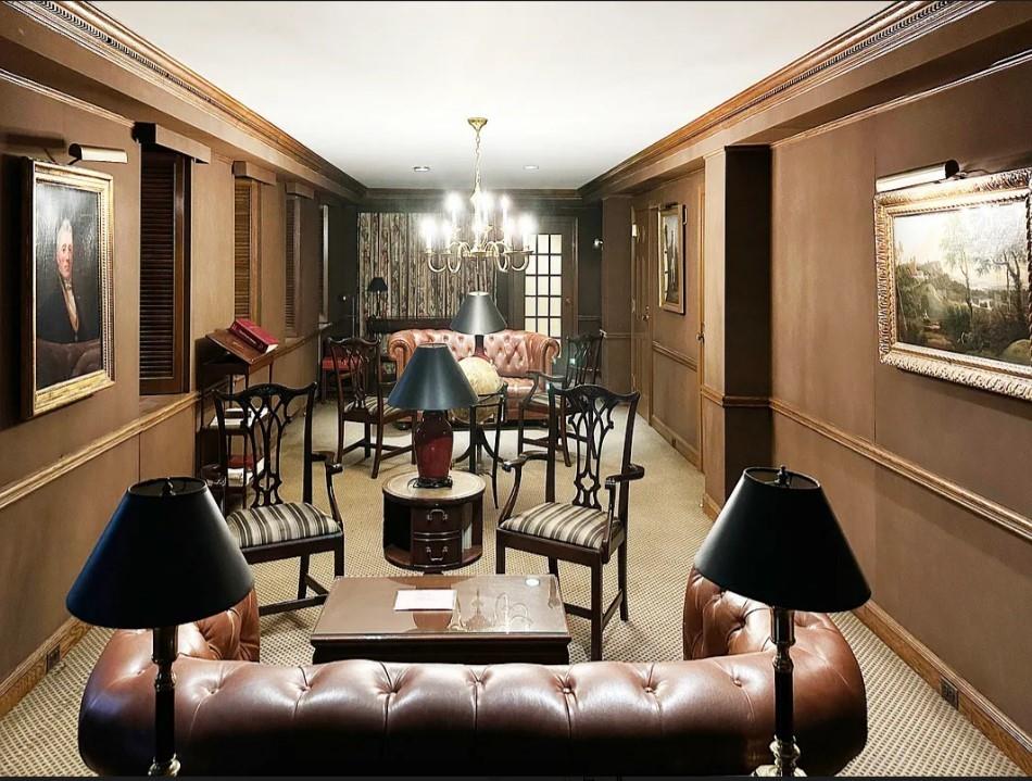 353 W 56TH Street Midtown East Manhattan NY 10019