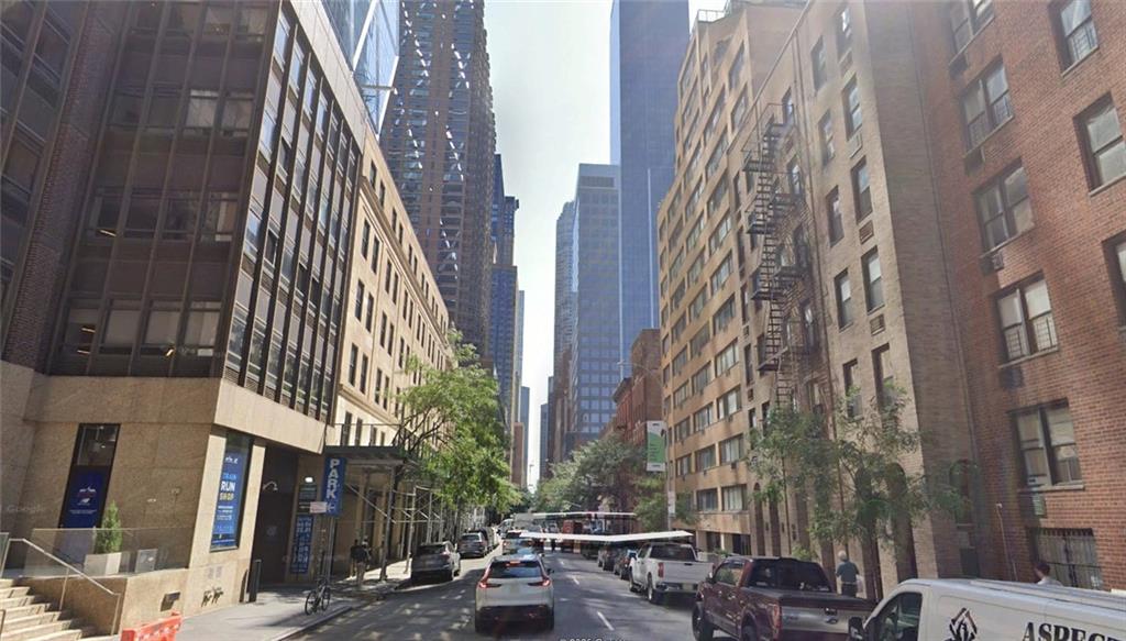 353 W 56TH Street Midtown East Manhattan NY 10019