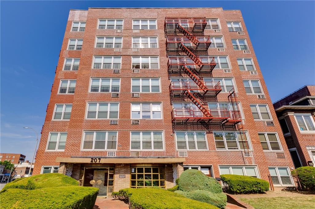 207 Ocean Parkway Kensington Brooklyn NY 11218