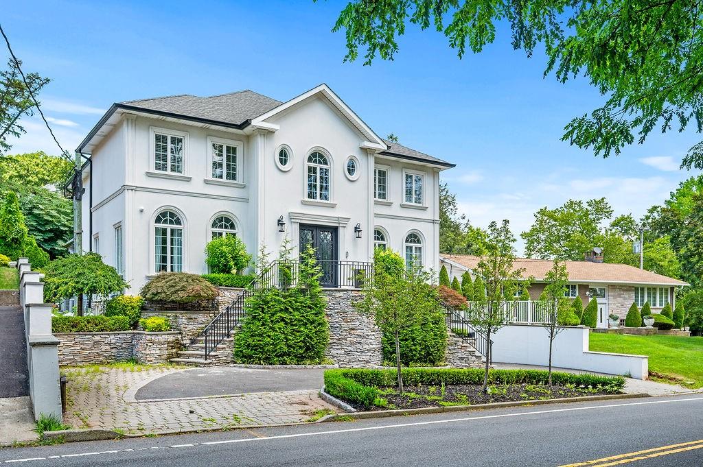 373 Ocean Terrace Todt Hill Staten Island NY 10301